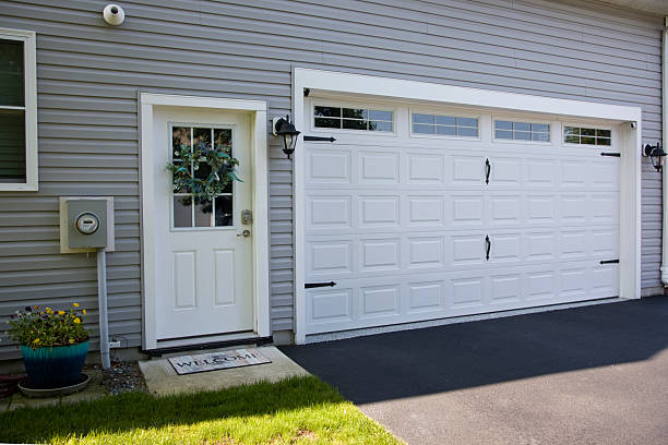 24/7 Emergency Garage Door Panel Replacement experts in Califon, NJ